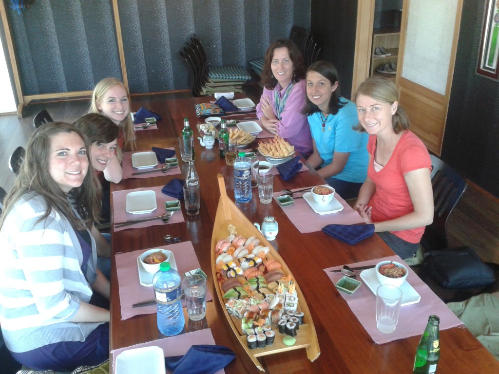 18-Sushi with sweet friends